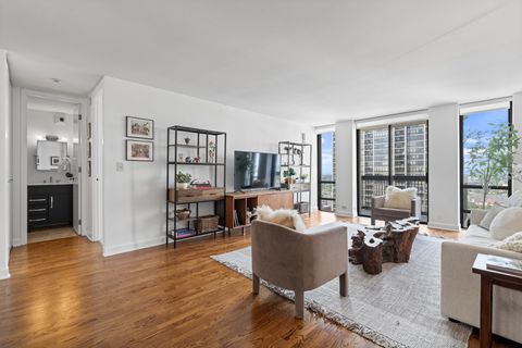 Tiny photo for 1660 N La Salle Drive #2508, Chicago, IL 60614 (MLS # 12470364)