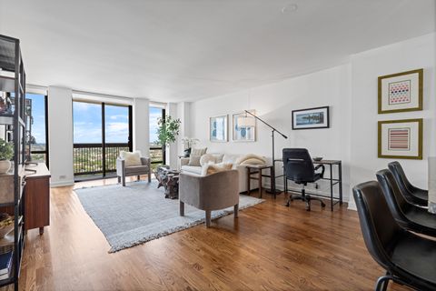 Tiny photo for 1660 N La Salle Drive #2508, Chicago, IL 60614 (MLS # 12470364)