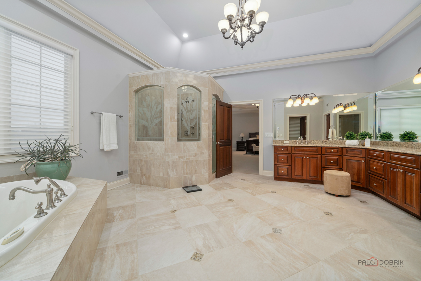 Inverness, Illinois, 60010, United States, 6 Bedrooms Bedrooms, ,7 BathroomsBathrooms,Residential,Active,2036368