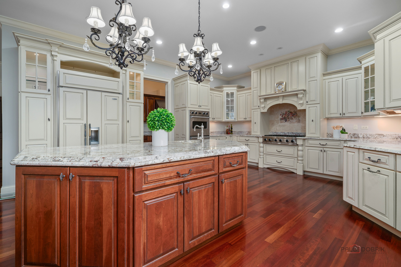 Inverness, Illinois, 60010, United States, 6 Bedrooms Bedrooms, ,7 BathroomsBathrooms,Residential,Active,2036368
