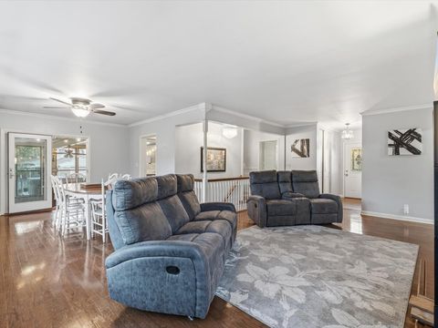 Tiny photo for 2610 31ST Street, Moline, IL 61265 (MLS # 12570239)