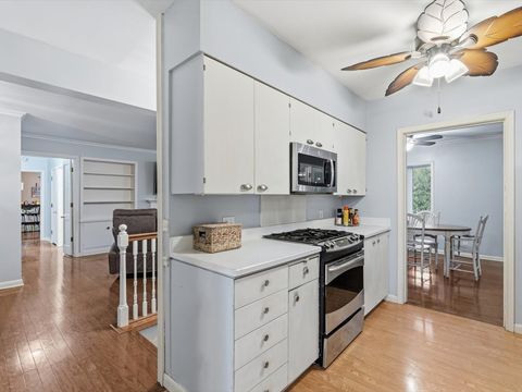 Tiny photo for 2610 31ST Street, Moline, IL 61265 (MLS # 12570239)