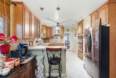 Tiny photo for 937 Elsie Avenue, Gurnee, IL 60031 (MLS # 12726959)