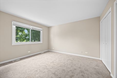 Tiny photo for 166 N Canyon Drive, Bolingbrook, IL 60490 (MLS # 12420247)