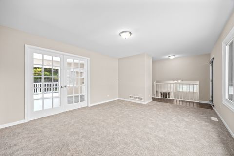 Tiny photo for 166 N Canyon Drive, Bolingbrook, IL 60490 (MLS # 12420247)