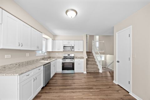 Tiny photo for 166 N Canyon Drive, Bolingbrook, IL 60490 (MLS # 12420247)