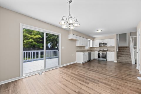 Tiny photo for 166 N Canyon Drive, Bolingbrook, IL 60490 (MLS # 12420247)