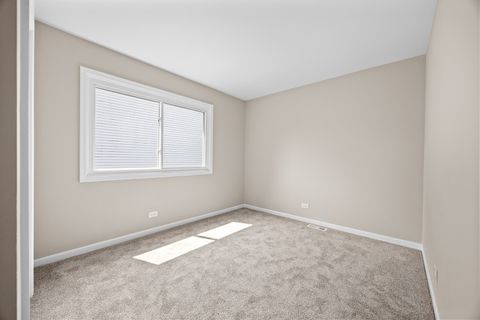 Tiny photo for 166 N Canyon Drive, Bolingbrook, IL 60490 (MLS # 12420247)