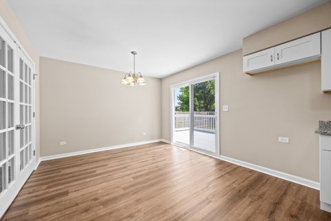 Tiny photo for 166 N Canyon Drive, Bolingbrook, IL 60490 (MLS # 12420247)