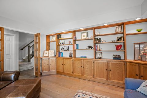 Tiny photo for 11 Warwick Lane, Lincolnshire, IL 60069 (MLS # 12456484)