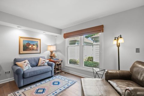Tiny photo for 11 Warwick Lane, Lincolnshire, IL 60069 (MLS # 12456484)