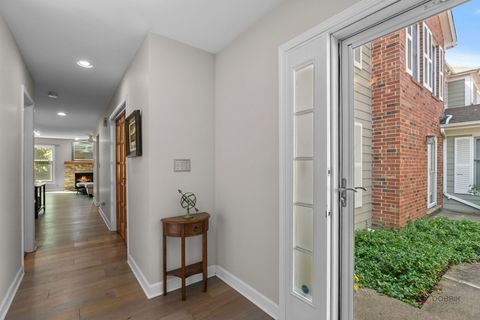Tiny photo for 11 Warwick Lane, Lincolnshire, IL 60069 (MLS # 12456484)