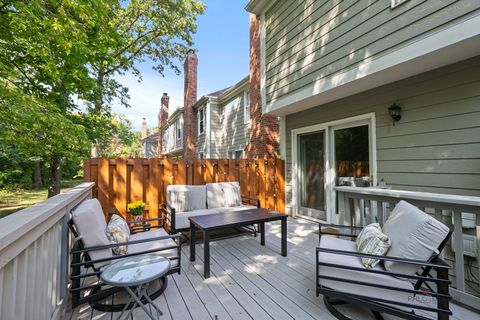 Tiny photo for 11 Warwick Lane, Lincolnshire, IL 60069 (MLS # 12456484)