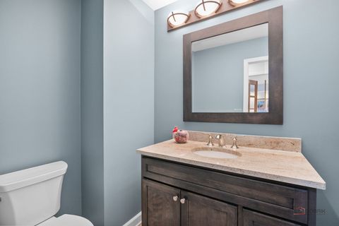 Tiny photo for 11 Warwick Lane, Lincolnshire, IL 60069 (MLS # 12456484)
