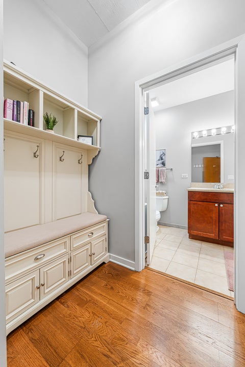 Tiny photo for 700 N Larrabee Street #1105, Chicago, IL 60610 (MLS # 12741510)