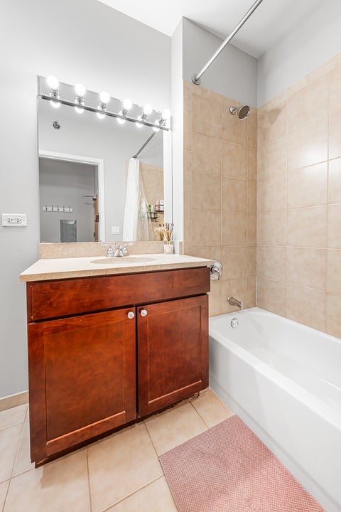 Tiny photo for 700 N Larrabee Street #1105, Chicago, IL 60610 (MLS # 12741510)