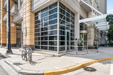 Tiny photo for 700 N Larrabee Street #1105, Chicago, IL 60610 (MLS # 12741510)
