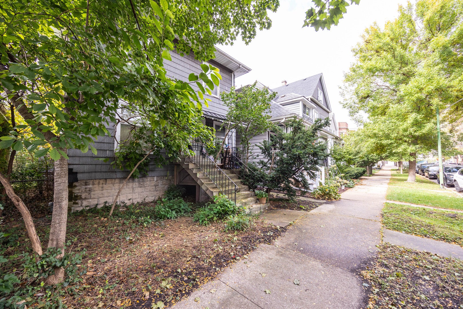 4726 N Maplewood Avenue