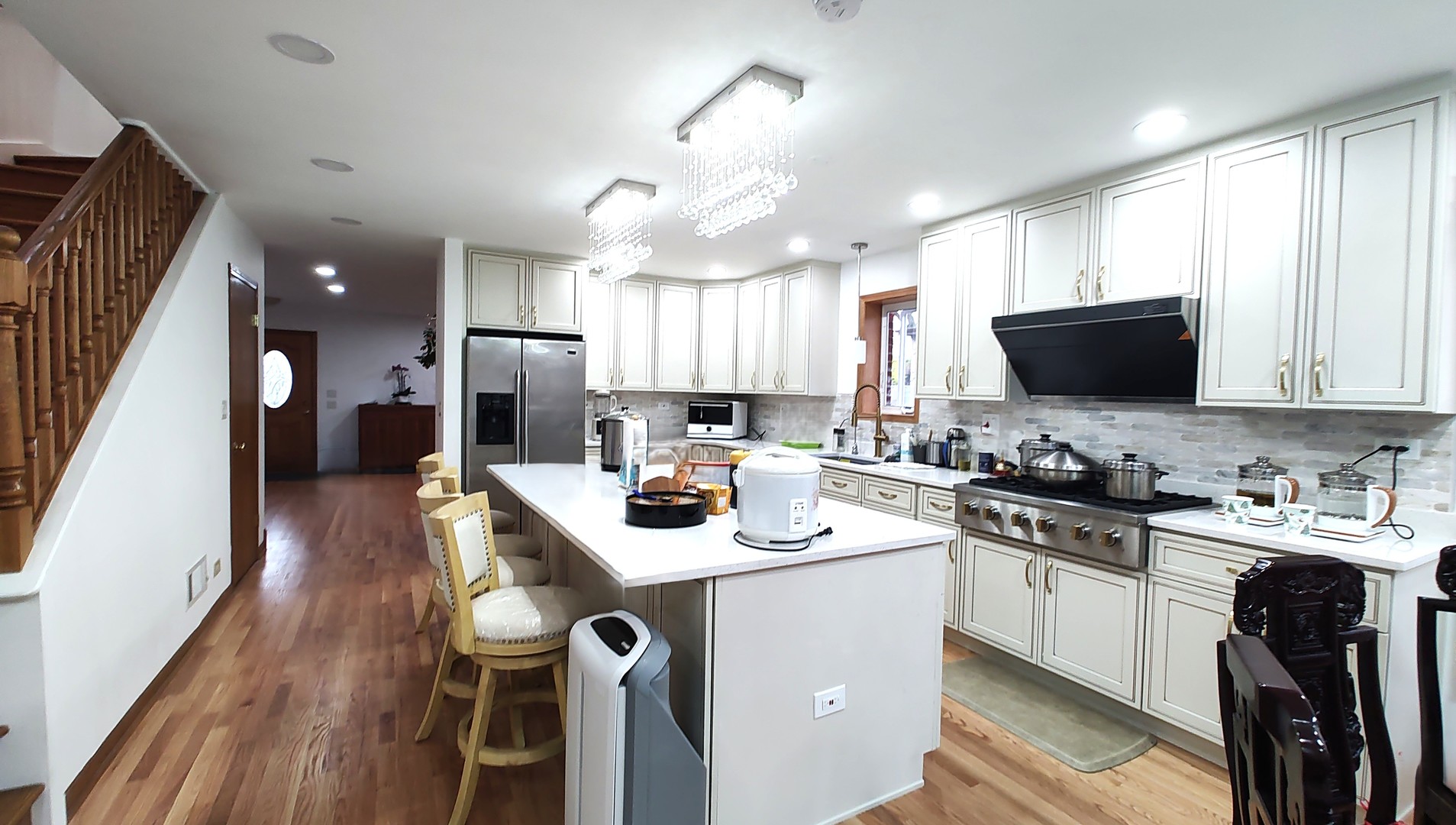 3646 S Parnell Avenue