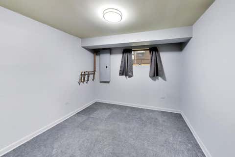 Tiny photo for 6101 W 80th Place, Burbank, IL 60459 (MLS # 12728681)