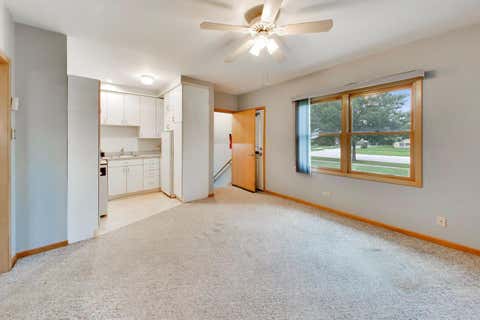 Tiny photo for 6101 W 80th Place, Burbank, IL 60459 (MLS # 12728681)