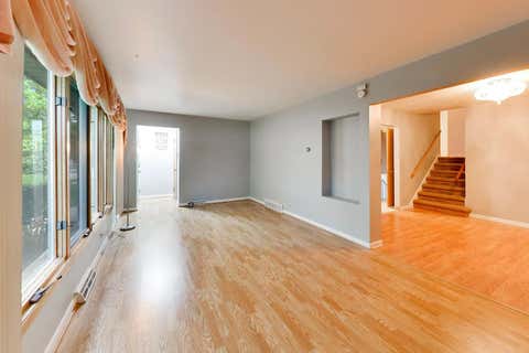 Tiny photo for 6101 W 80th Place, Burbank, IL 60459 (MLS # 12728681)
