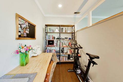 Tiny photo for 6253 N Magnolia Avenue #3, Chicago, IL 60660 (MLS # 12621550)