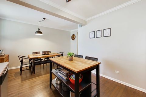 Tiny photo for 6253 N Magnolia Avenue #3, Chicago, IL 60660 (MLS # 12621550)
