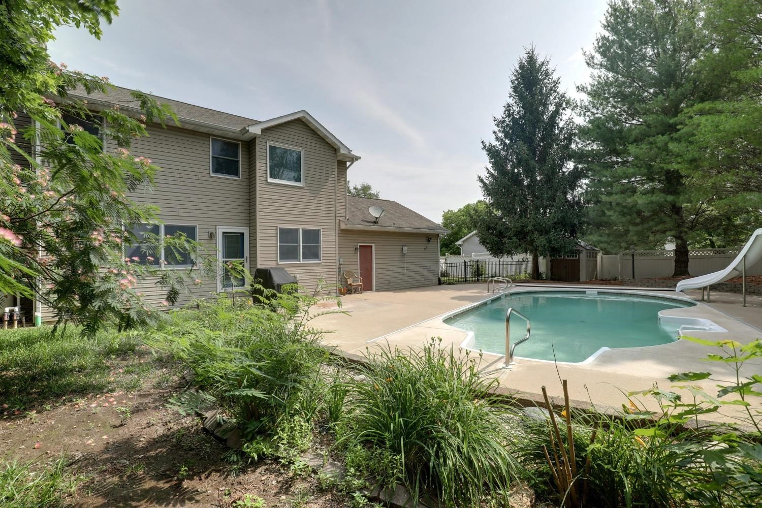 4506 Woodland Trail