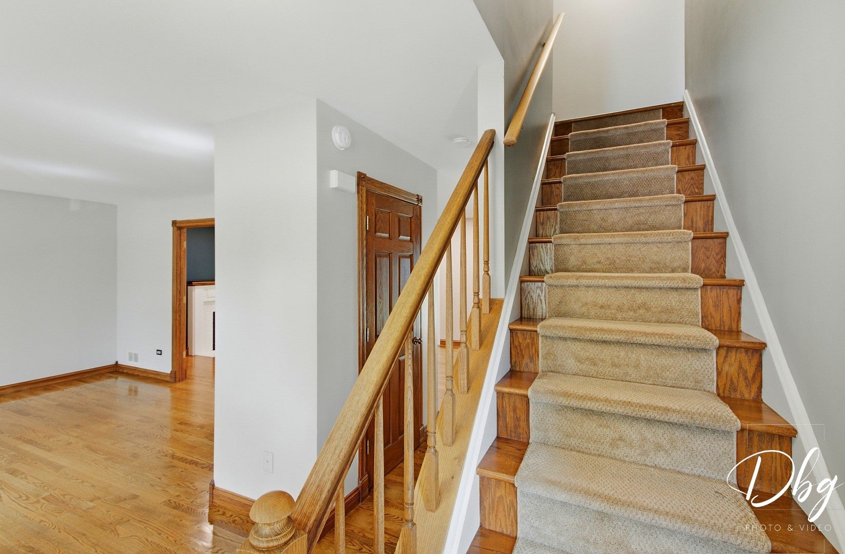 5380 Oakview Lane