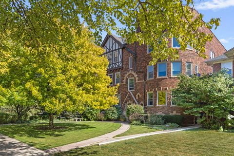 Tiny photo for 1129 Bonnie Brae Place #1S, River Forest, IL 60305 (MLS # 12485041)