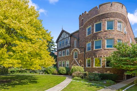 Photo of 1129 Bonnie Brae Place #1S, River Forest, IL 60305 (MLS # 12485041)