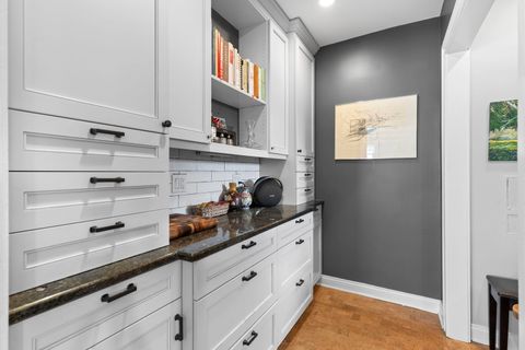 Tiny photo for 1129 Bonnie Brae Place #1S, River Forest, IL 60305 (MLS # 12485041)