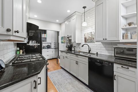 Tiny photo for 1129 Bonnie Brae Place #1S, River Forest, IL 60305 (MLS # 12485041)