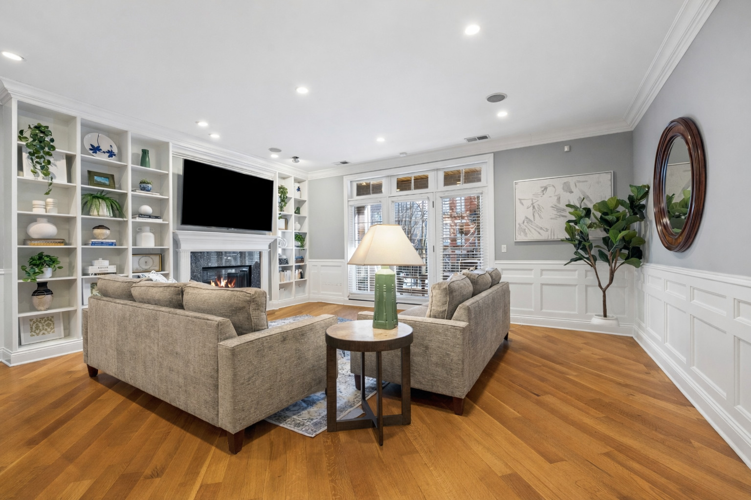 630 W WELLINGTON Avenue 1E