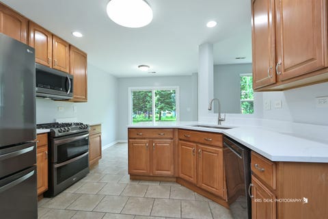 Tiny photo for 796 Pointe Drive #796, Crystal Lake, IL 60014 (MLS # 12709283)