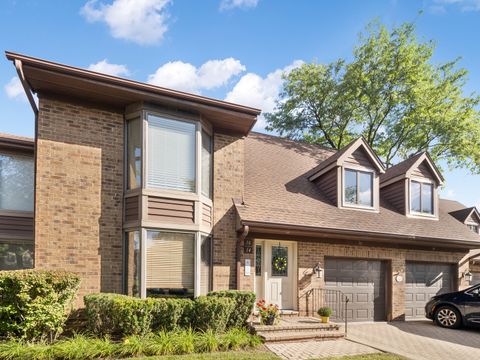 Tiny photo for 16 Princess Court #16, Westchester, IL 60154 (MLS # 12465182)