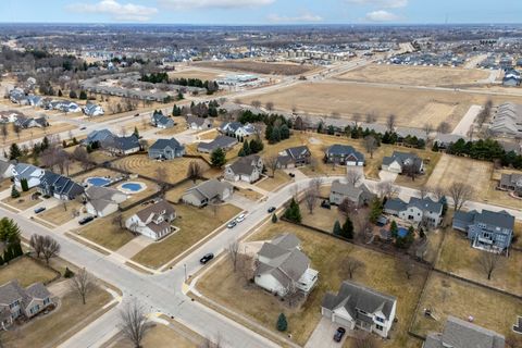 Tiny photo for 5280 Kristi Lane, Bettendorf, IA 52722 (MLS # 12573112)