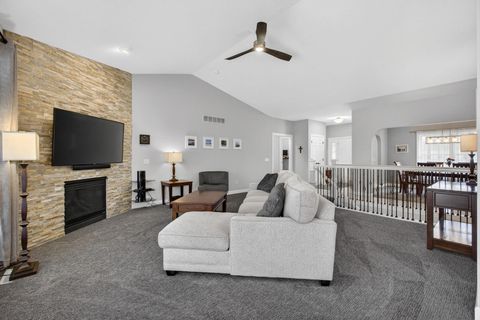 Tiny photo for 5280 Kristi Lane, Bettendorf, IA 52722 (MLS # 12573112)
