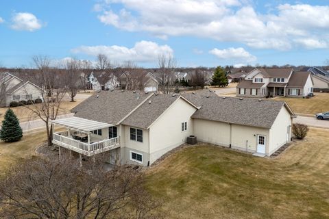 Tiny photo for 5280 Kristi Lane, Bettendorf, IA 52722 (MLS # 12573112)