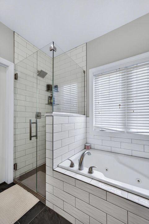 Tiny photo for 5280 Kristi Lane, Bettendorf, IA 52722 (MLS # 12573112)