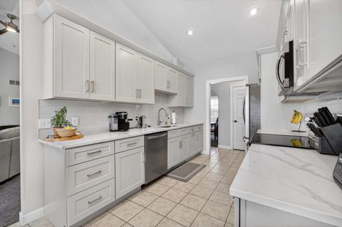 Tiny photo for 5280 Kristi Lane, Bettendorf, IA 52722 (MLS # 12573112)