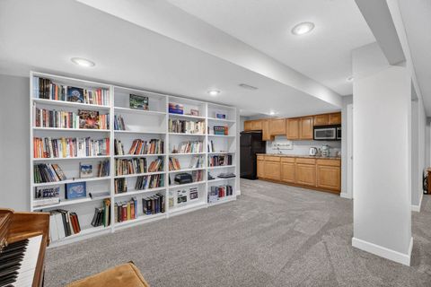 Tiny photo for 5280 Kristi Lane, Bettendorf, IA 52722 (MLS # 12573112)