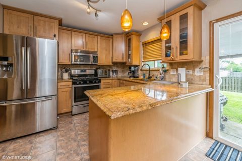Tiny photo for 10036 Ashley Court, Huntley, IL 60142 (MLS # 12458774)