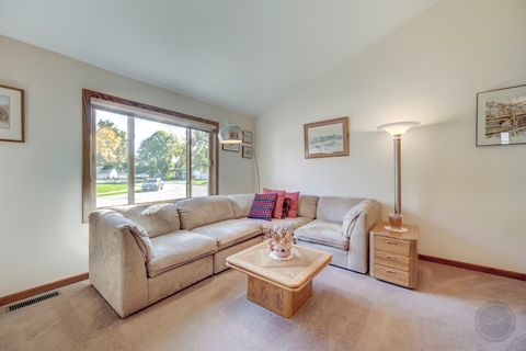 Tiny photo for 1259 Natchez Trace Circle, Naperville, IL 60540 (MLS # 12507072)