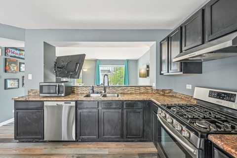 Tiny photo for 47 S Treehouse Lane, Round Lake, IL 60073 (MLS # 12606118)