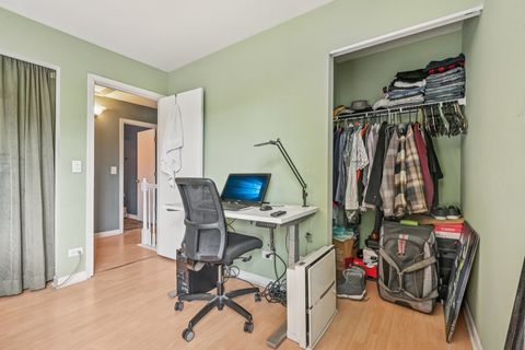 Tiny photo for 47 S Treehouse Lane, Round Lake, IL 60073 (MLS # 12606118)