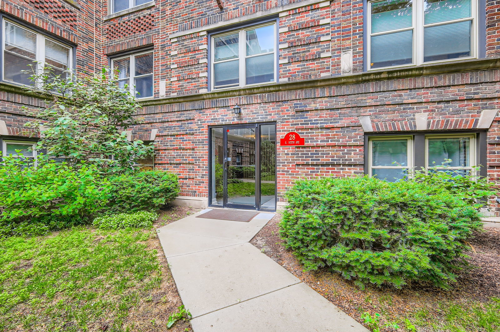 28 S 6th Avenue 1D