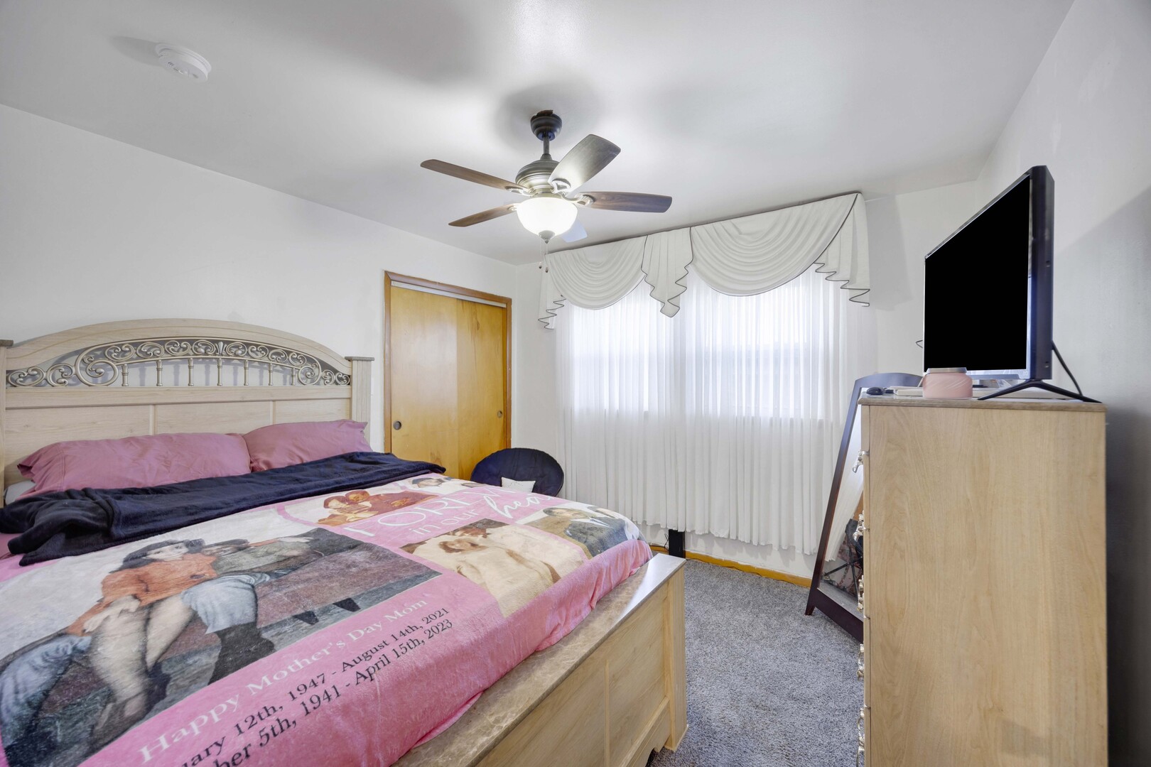 16508 EMERALD Avenue