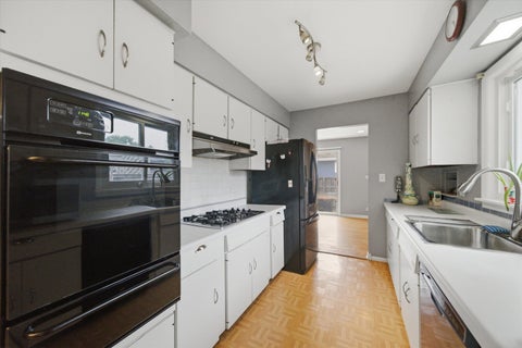 Tiny photo for 601 E Dogwood Lane, Mount Prospect, IL 60056 (MLS # 12739921)